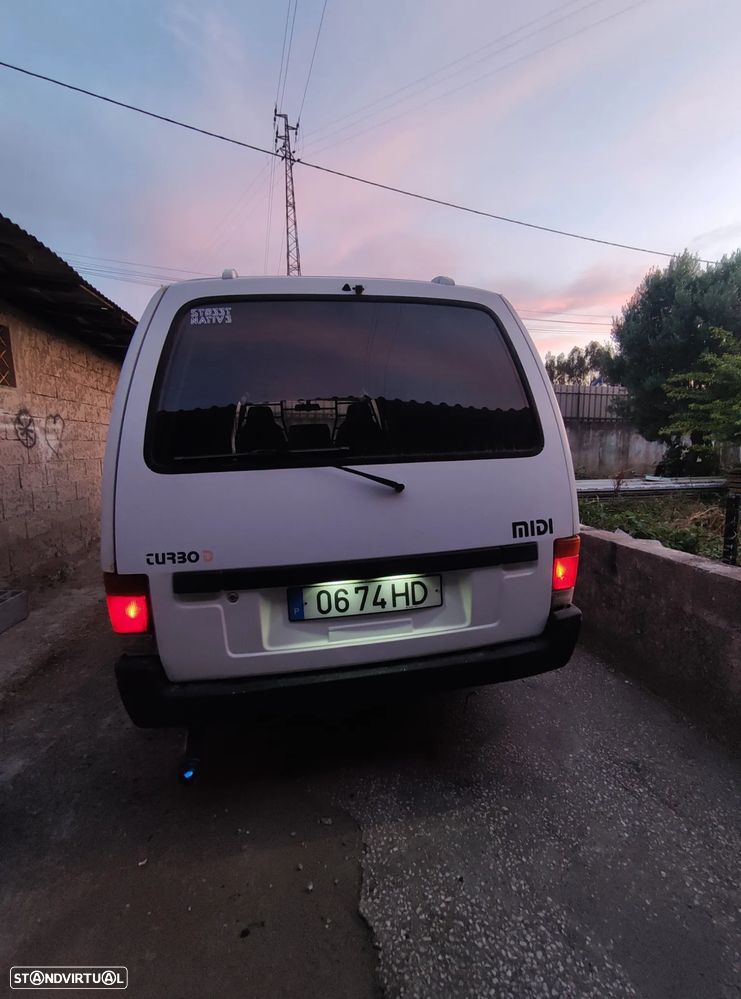 Isuzu Midi - 5