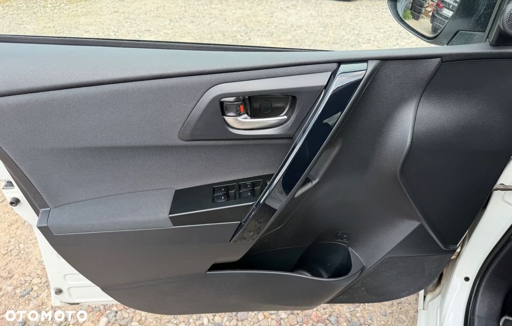 Toyota Auris - 37