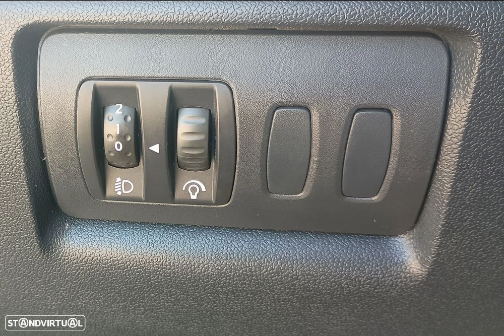 Renault Clio Break 1.2 16V Fairway - 14