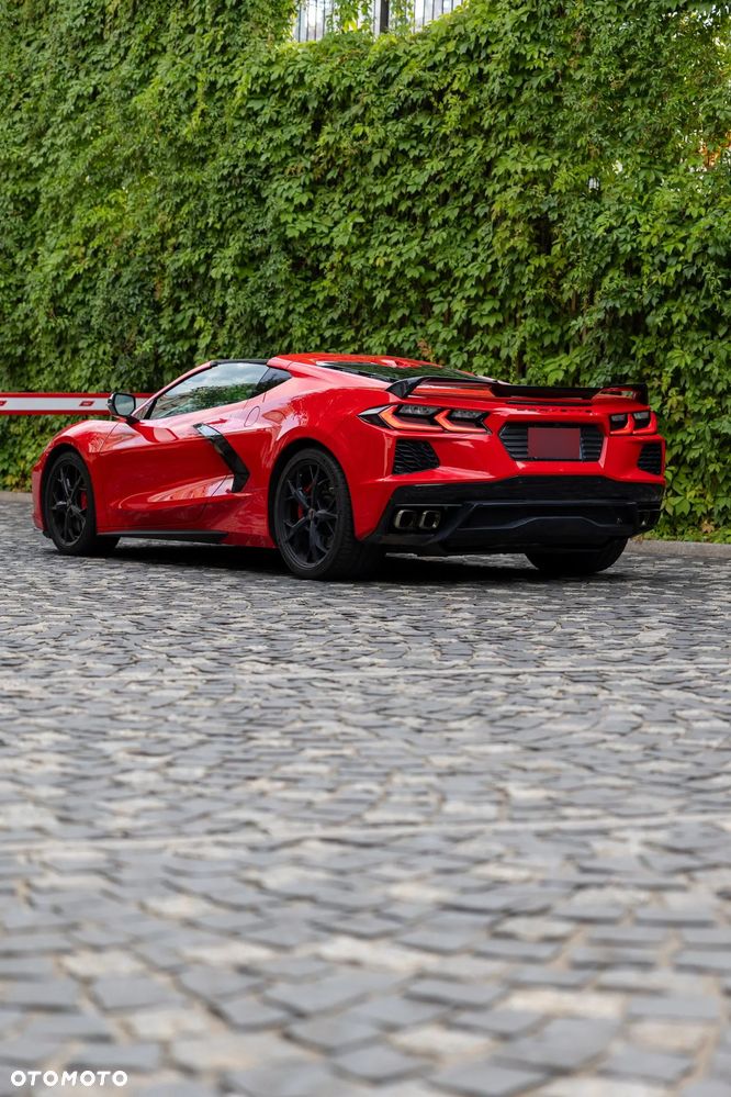 Chevrolet Corvette - 12