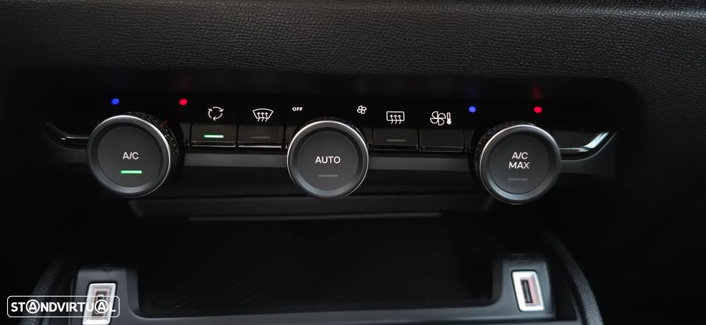 Citroën C4 X PureTech 130 Stop&Start EAT8 PLUS - 31
