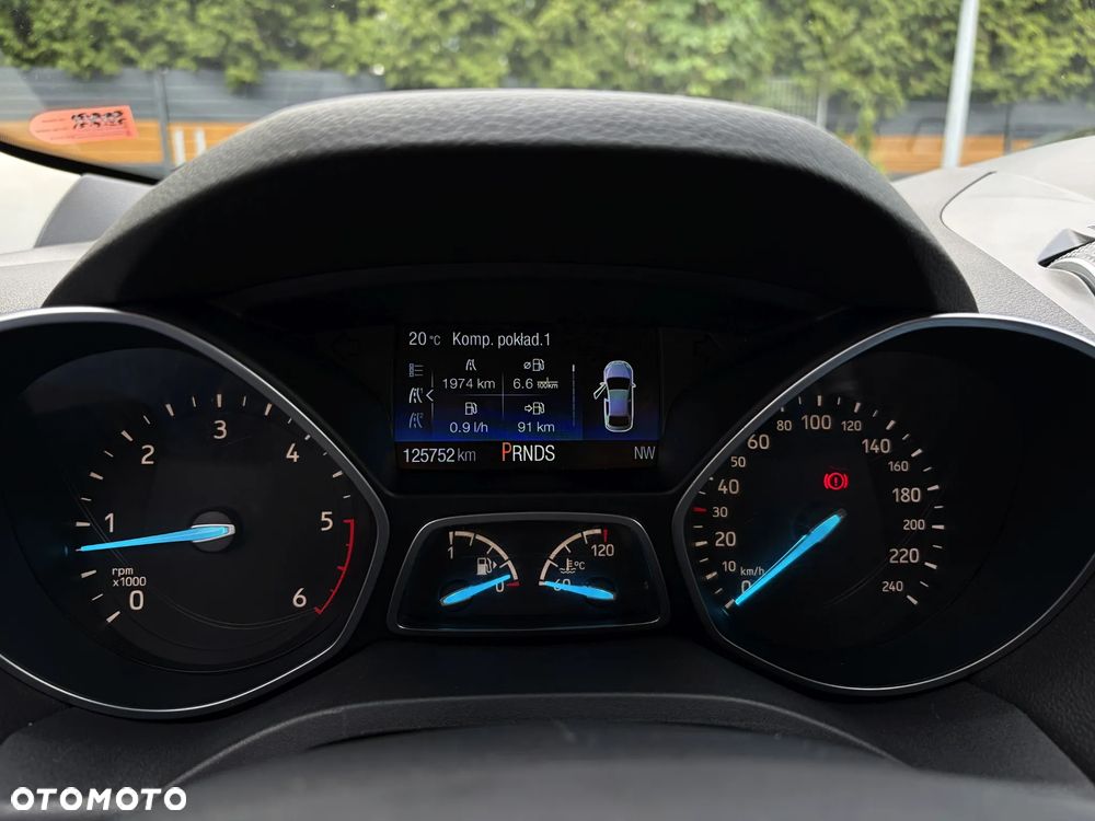 Ford Kuga 2.0 TDCi 2x4 Titanium - 21