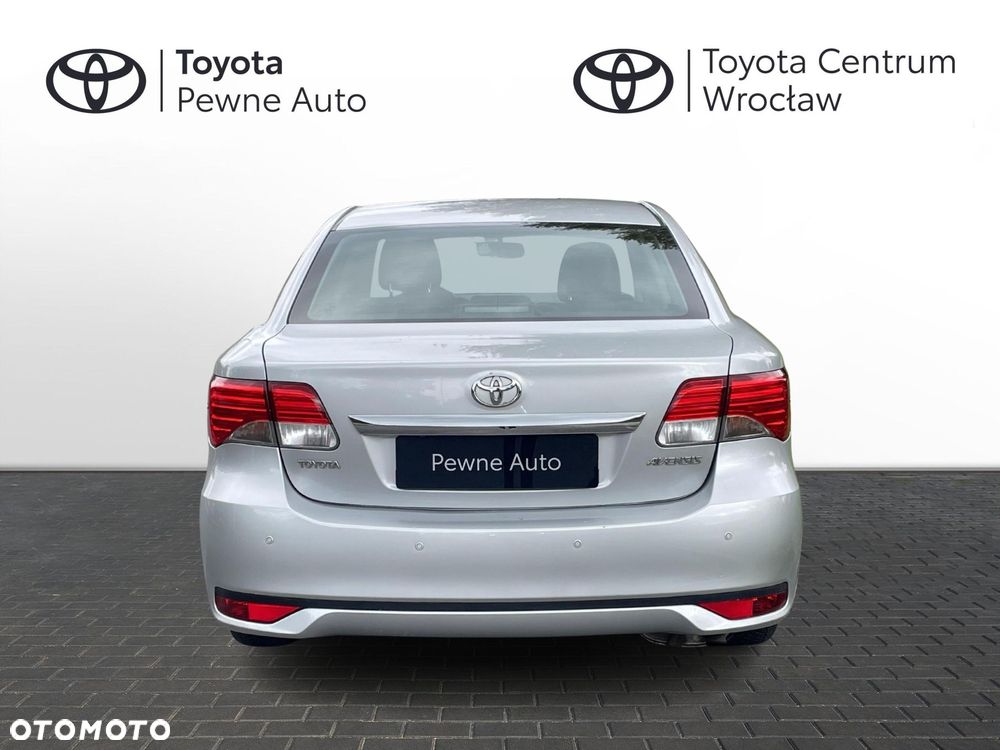 Toyota Avensis 1.8 Active - 4