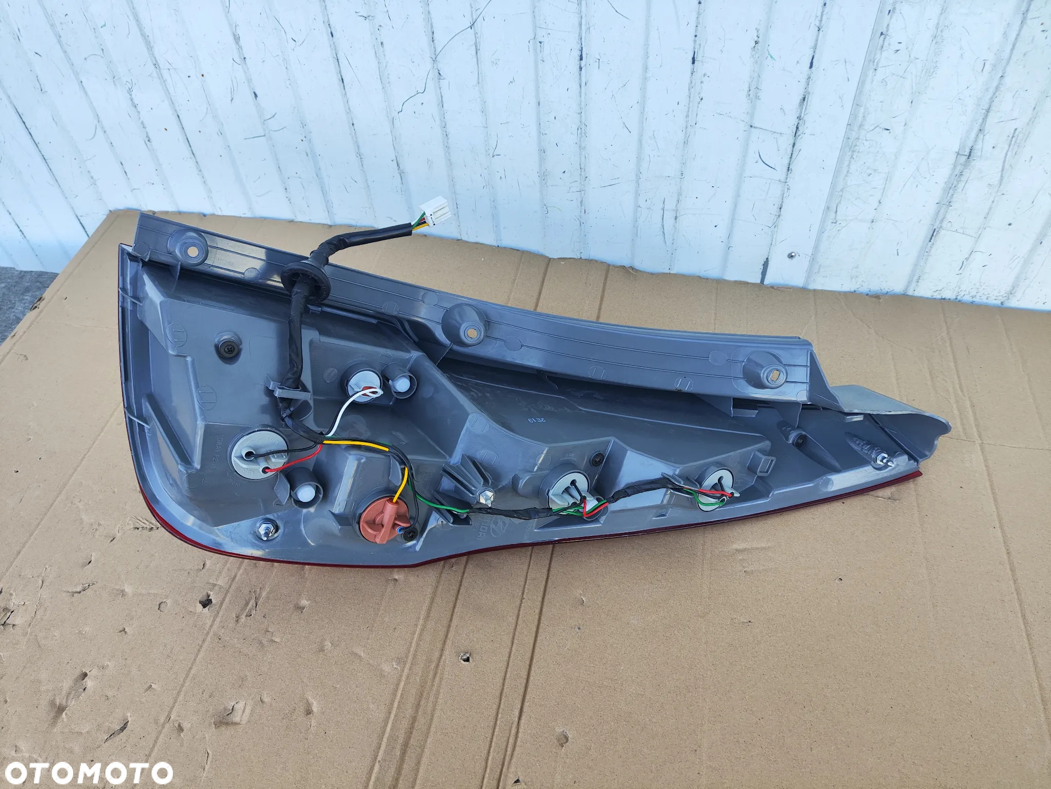 HYUNDAI I30 KOMBI 07-12 LAMPA LEWA TYŁ - 2