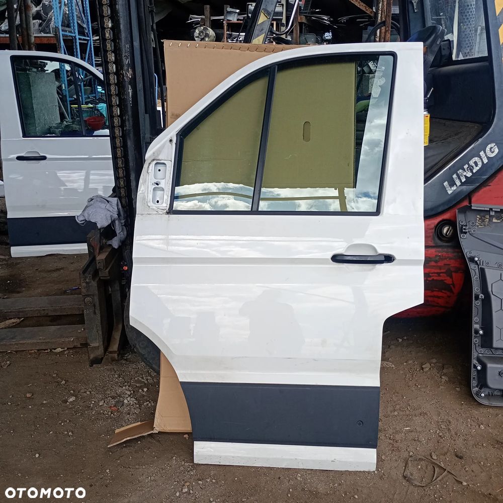 Drzwi przednie lewe Crafter II w kolor - 1