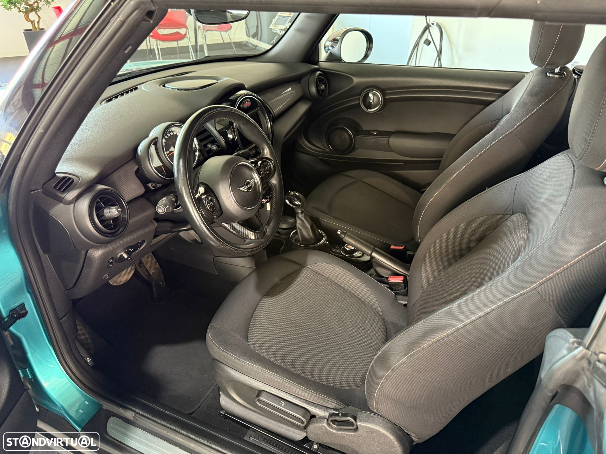 MINI Cabrio Cooper Auto. - 9