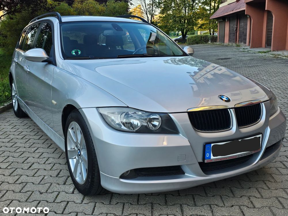 BMW Seria 3 318i - 9