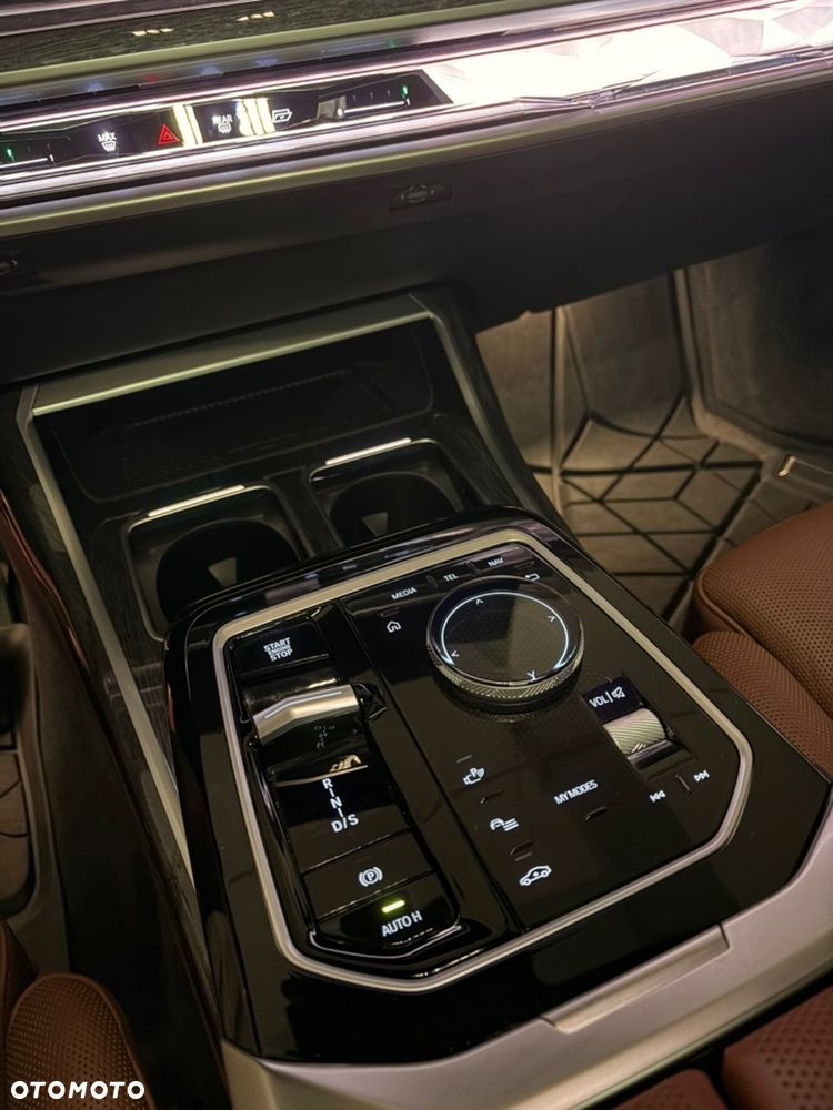 BMW Seria 7 - 6