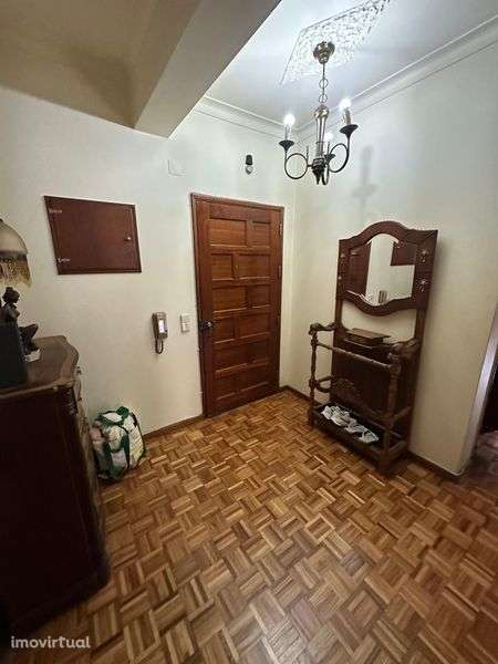 T3 no centro do Fundão para arrendamento prolongado - Grande imagem: 5/8