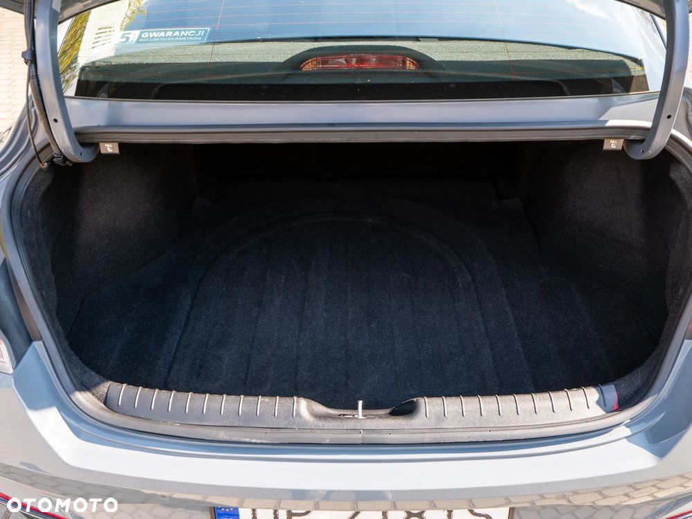 Hyundai Elantra 1.6 Smart - 13