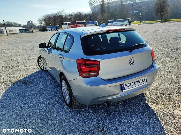 BMW Seria 1 116d DPF - 8
