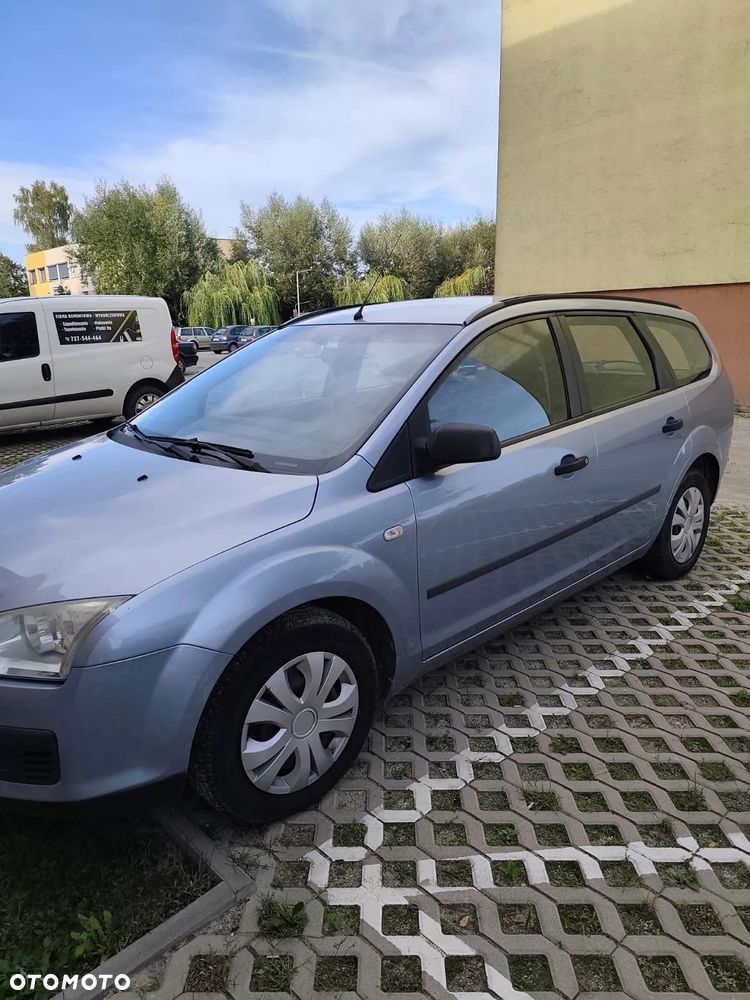 Ford Focus 1.6 Comfort - 13