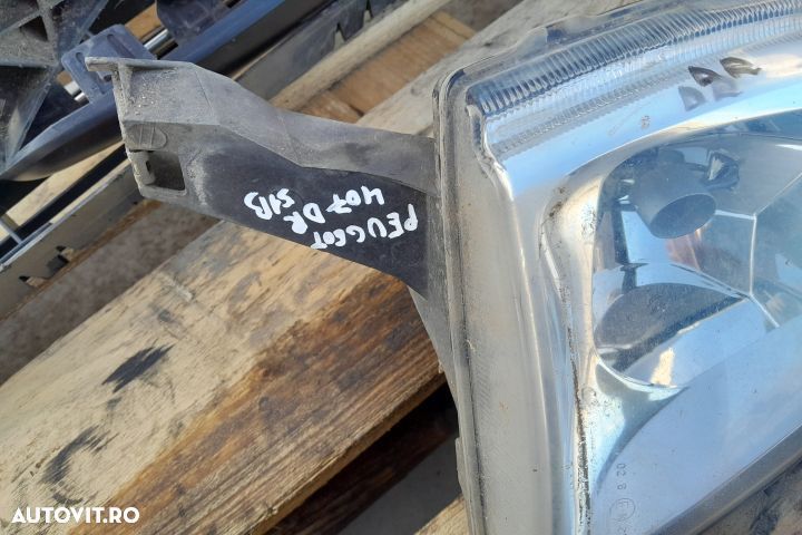 Proiector dreapta 9641945480 9641945480 Peugeot 407 1 [2004 - 2010] S - 2