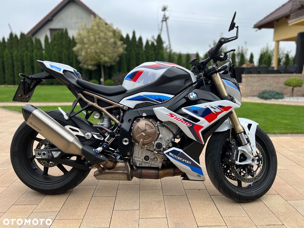 BMW S - 16