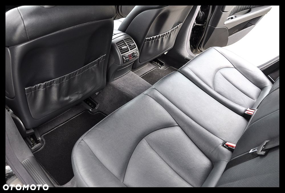 Mercedes-Benz Klasa E 320 CDI Avantgarde - 21