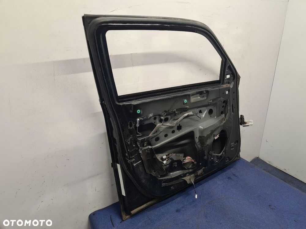 CHRYSLER 300C 3.0 CRD DRZWI PRZÓD LEWE - 10