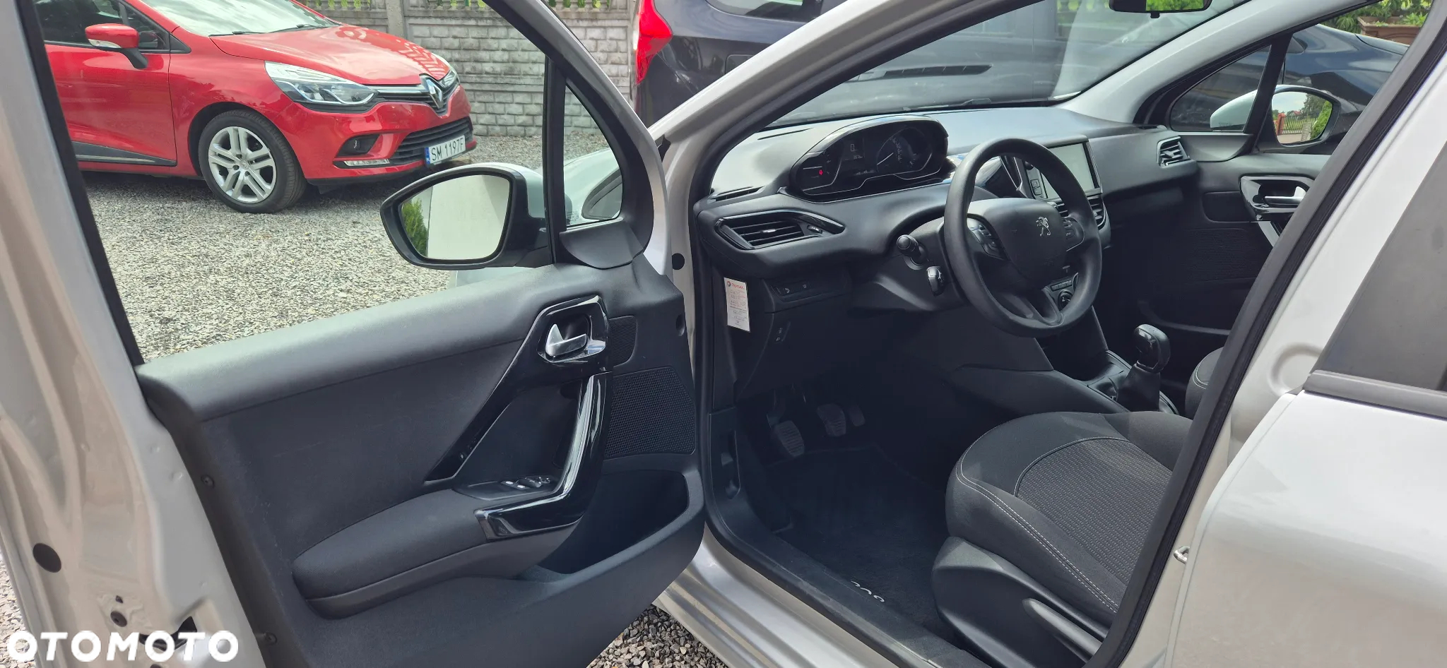 Peugeot 208 PureTech 82 Start & Stop Tech Edition - 14
