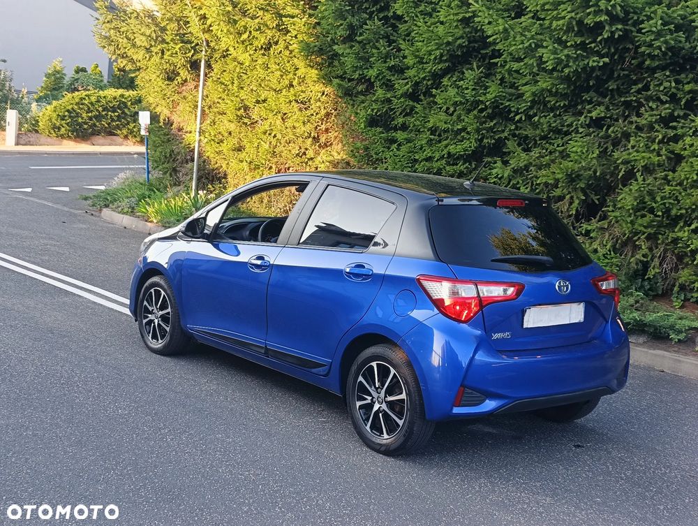 Toyota Yaris 1.5 Premium - 4