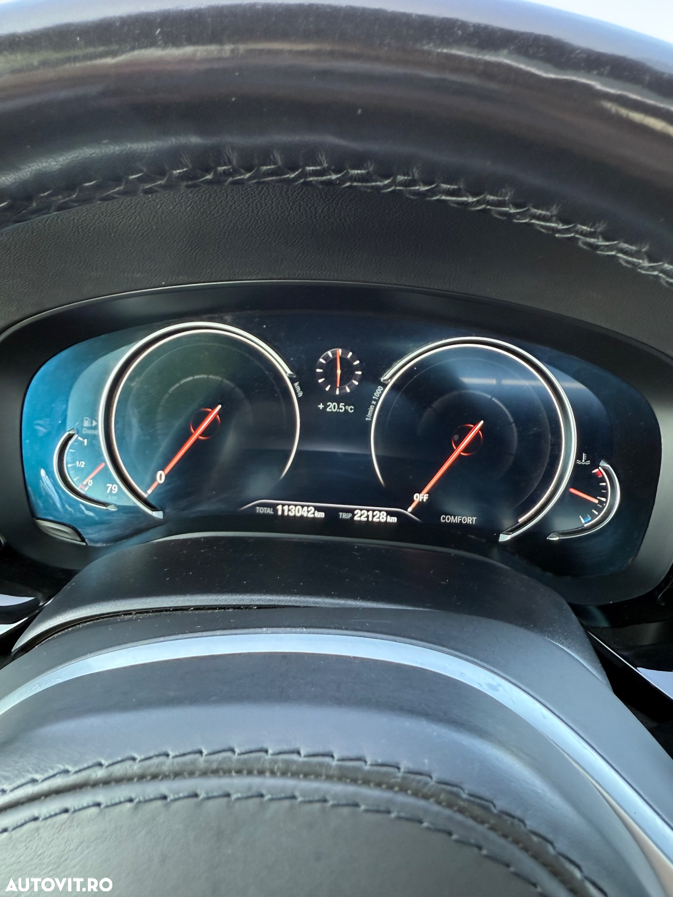 BMW Seria 5 520d xDrive AT - 28