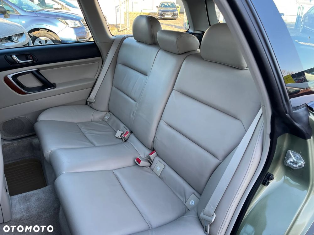 Subaru Outback - 20