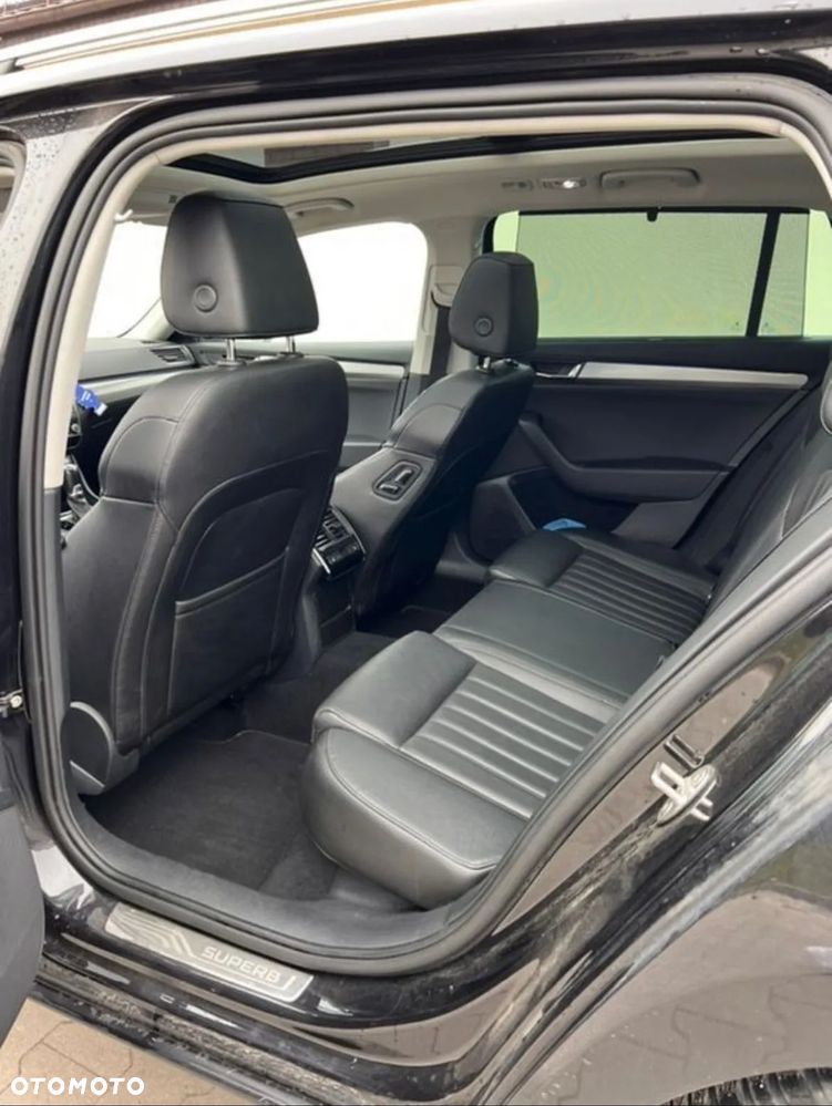 Skoda Superb 2.0 TDI L&K DSG - 7