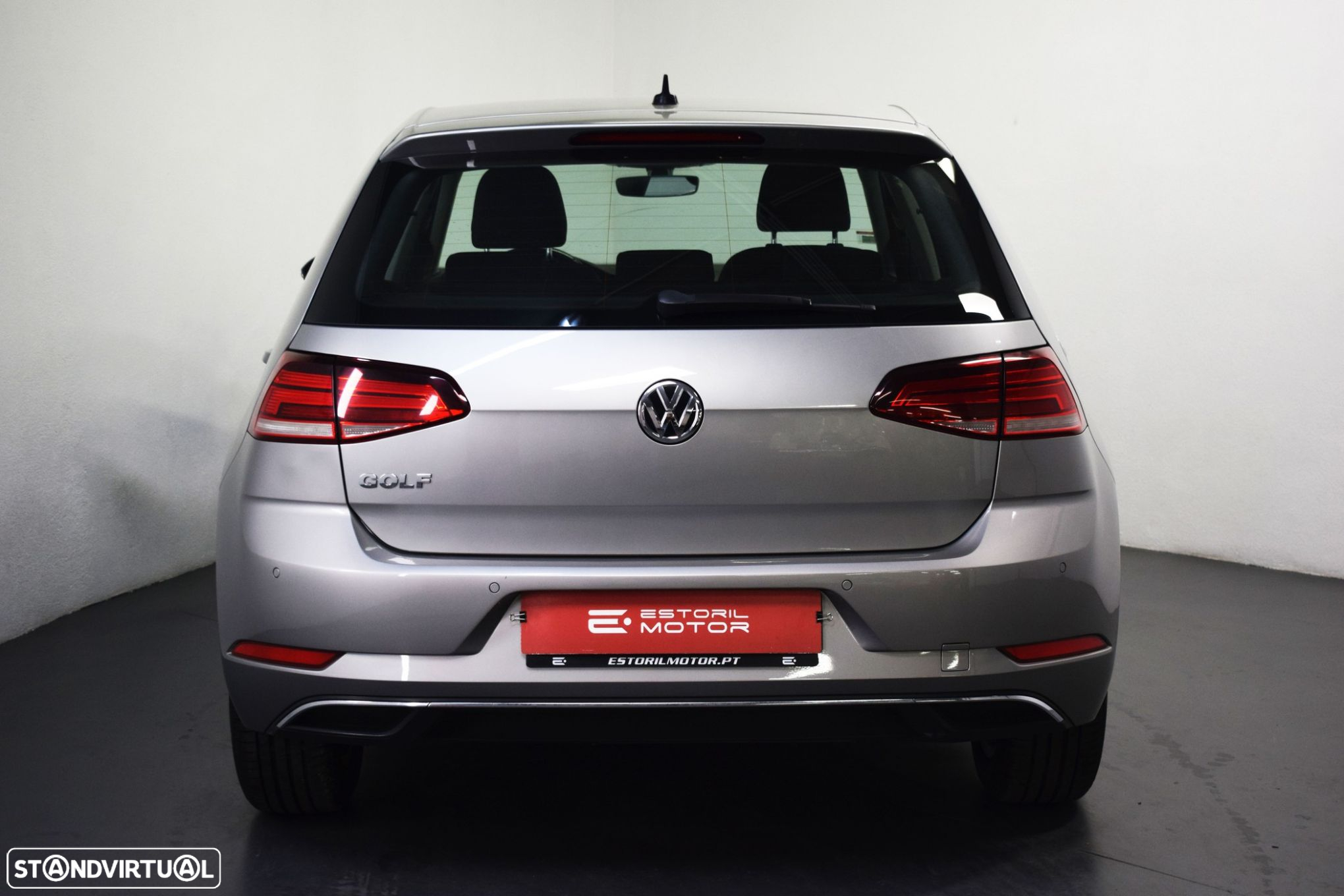 VW Golf 1.6 TDI Confortline - 4