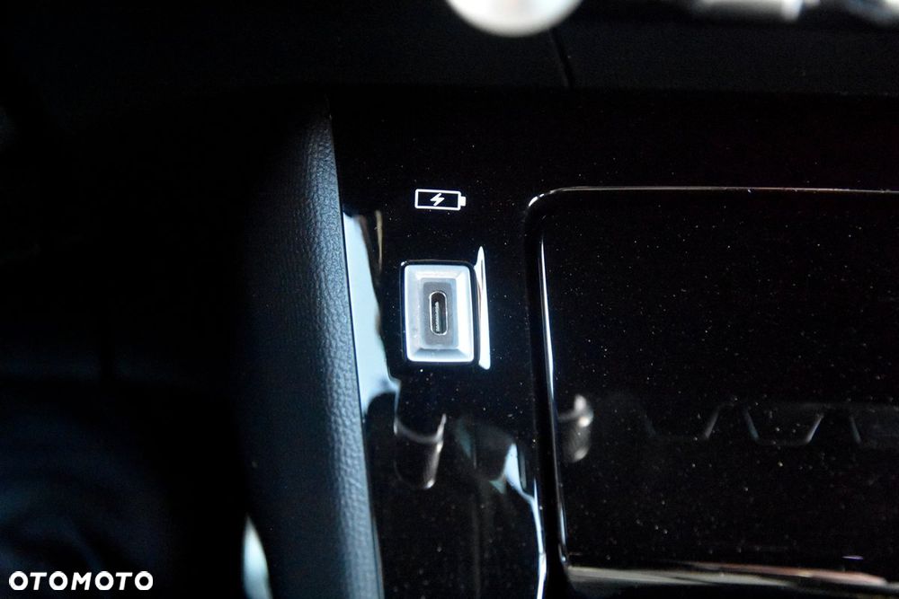 Peugeot 2008 PureTech 130 EAT8 GT - 39