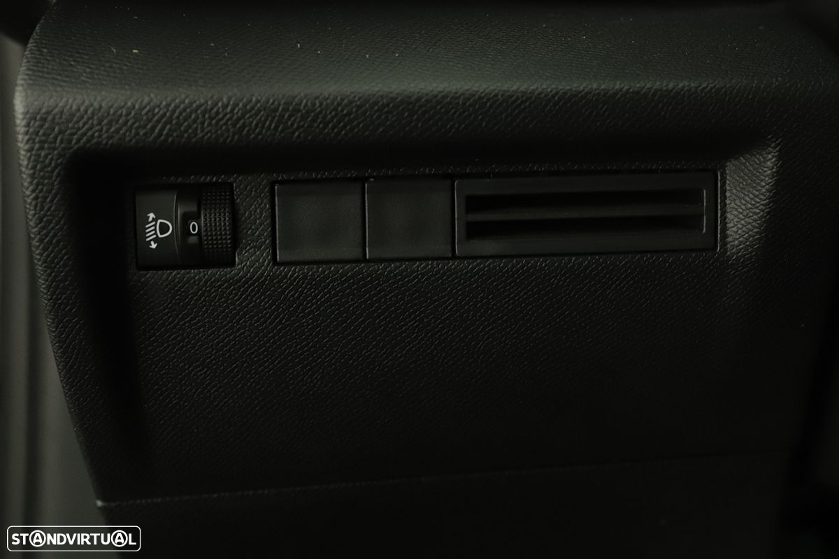 Citroën C4 1.2 PureTech Plus EAT8 - 19