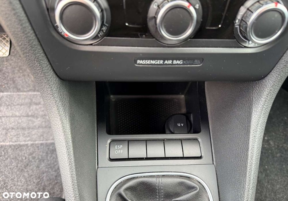 Volkswagen Golf - 17