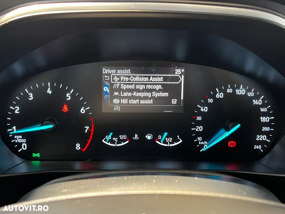 Ford Focus - 25