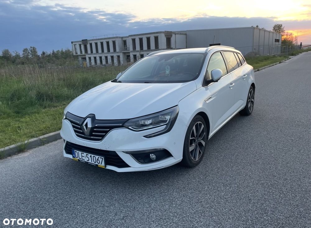 Renault Megane 1.2 Energy TCe Bose - 1