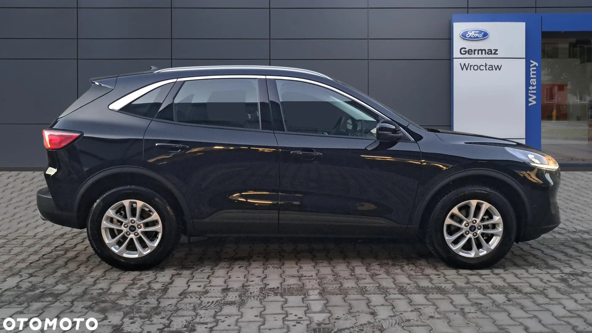 Ford Kuga 2.5 FHEV FWD Titanium - 9