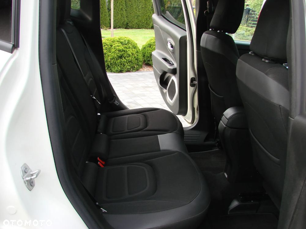Jeep Renegade - 24