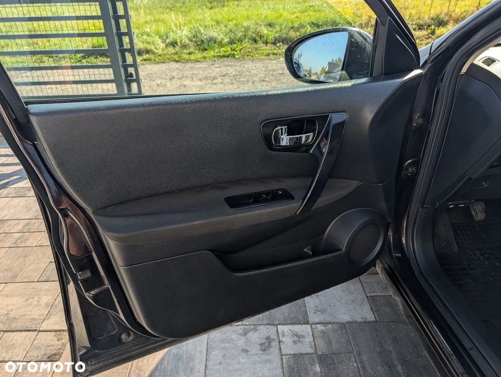 Nissan Qashqai 1.6 Visia - 16