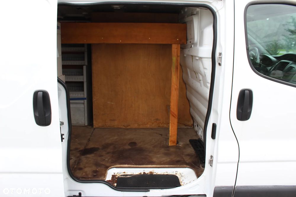 Opel Vivaro - 13