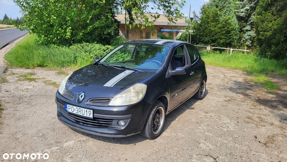 Renault Clio - 1