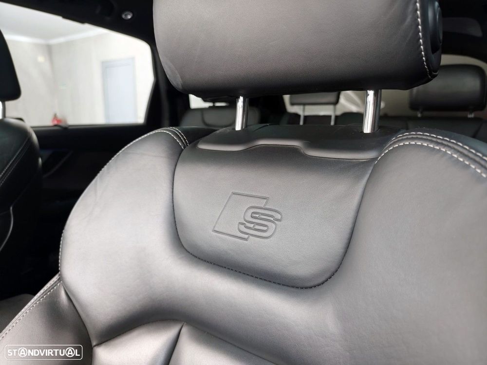 Audi Q7 3.0 TDI quattro S-line Tiptronic 7L - 14