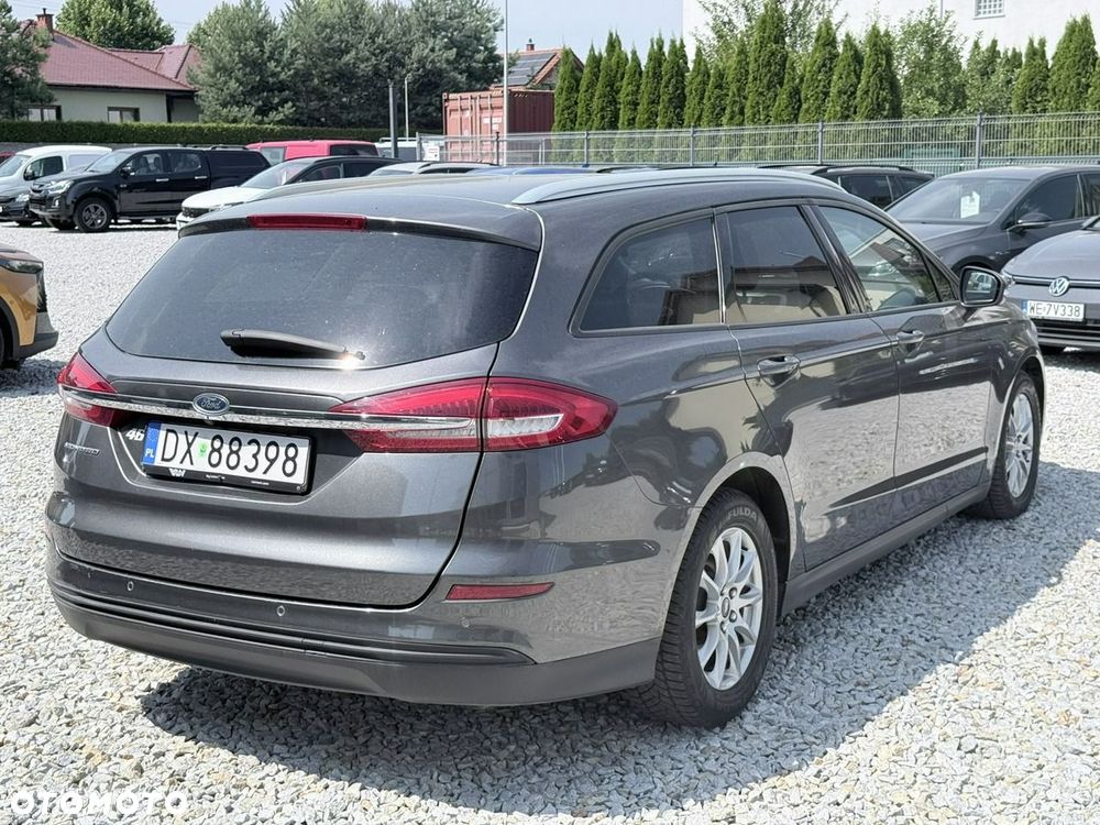 Ford Mondeo 2.0 TDCi Ambiente PowerShift - 9
