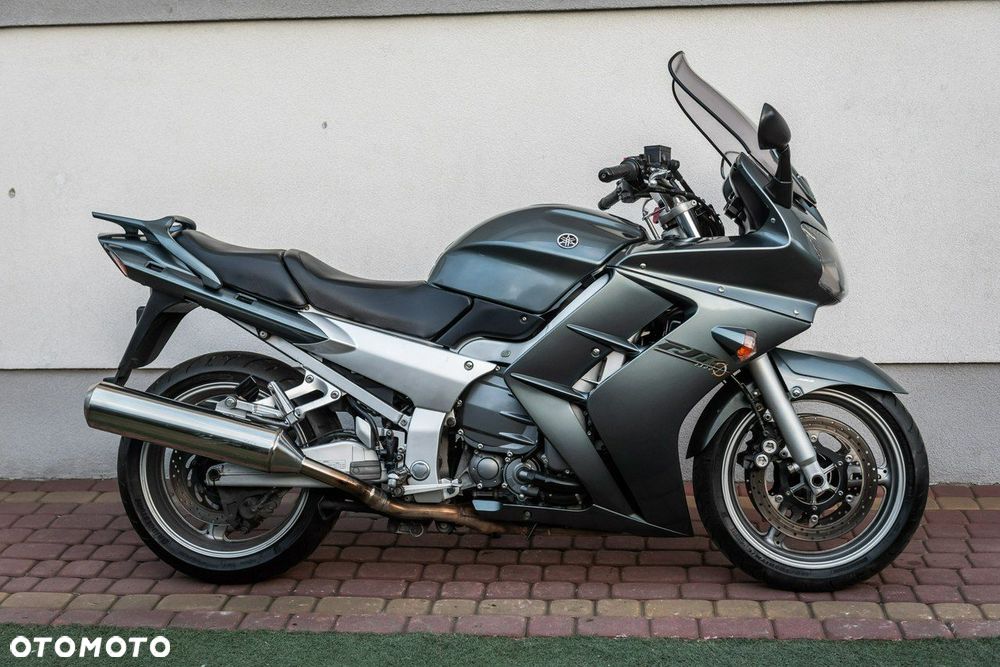 Yamaha FJR - 4