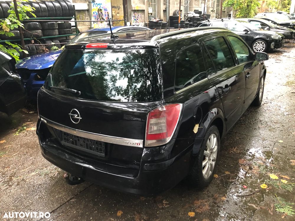 Dezmembrez Opel Astra H break negru 1,7 CDTI 2006 Z 20R - 5