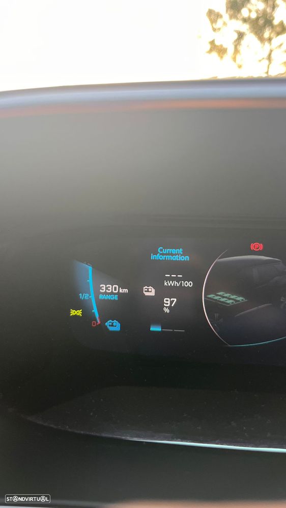 Peugeot e-2008 50 kWh Active Pack - 12