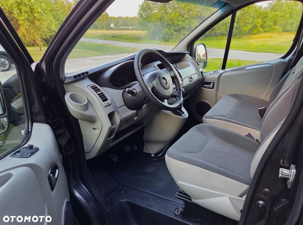 Opel Vivaro - 13