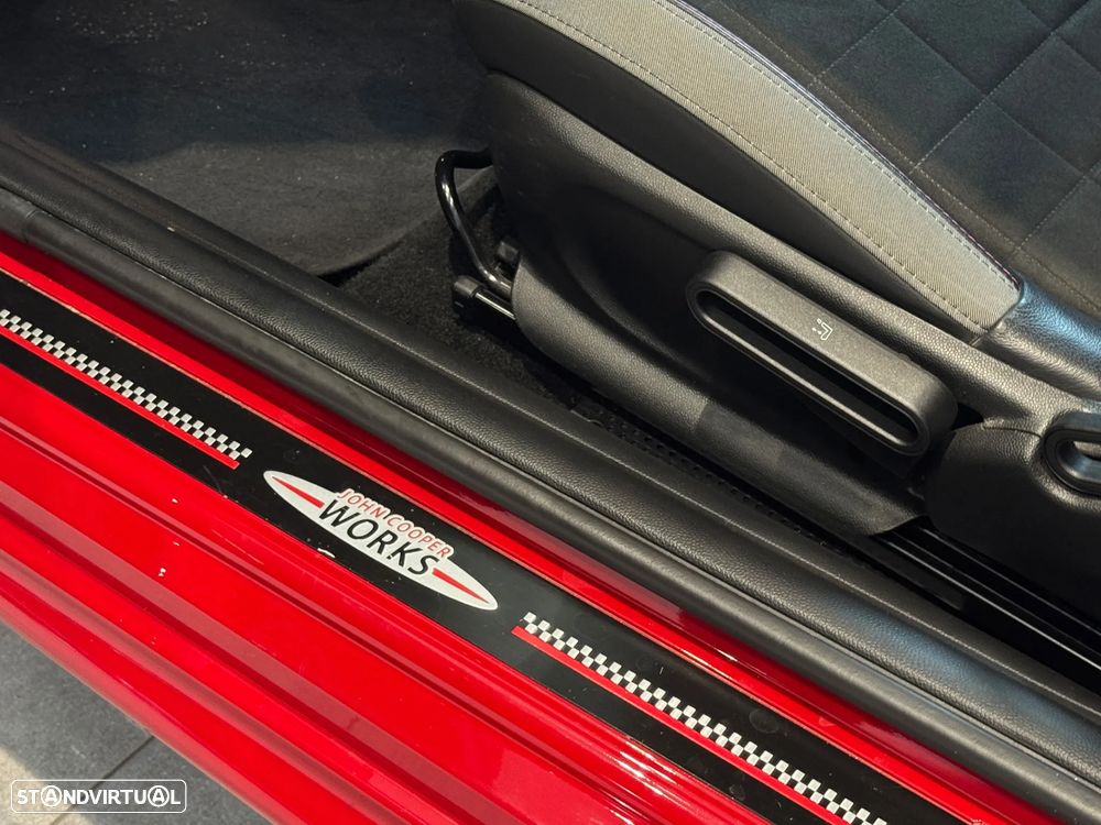 MINI Cabrio Cooper Auto - 25