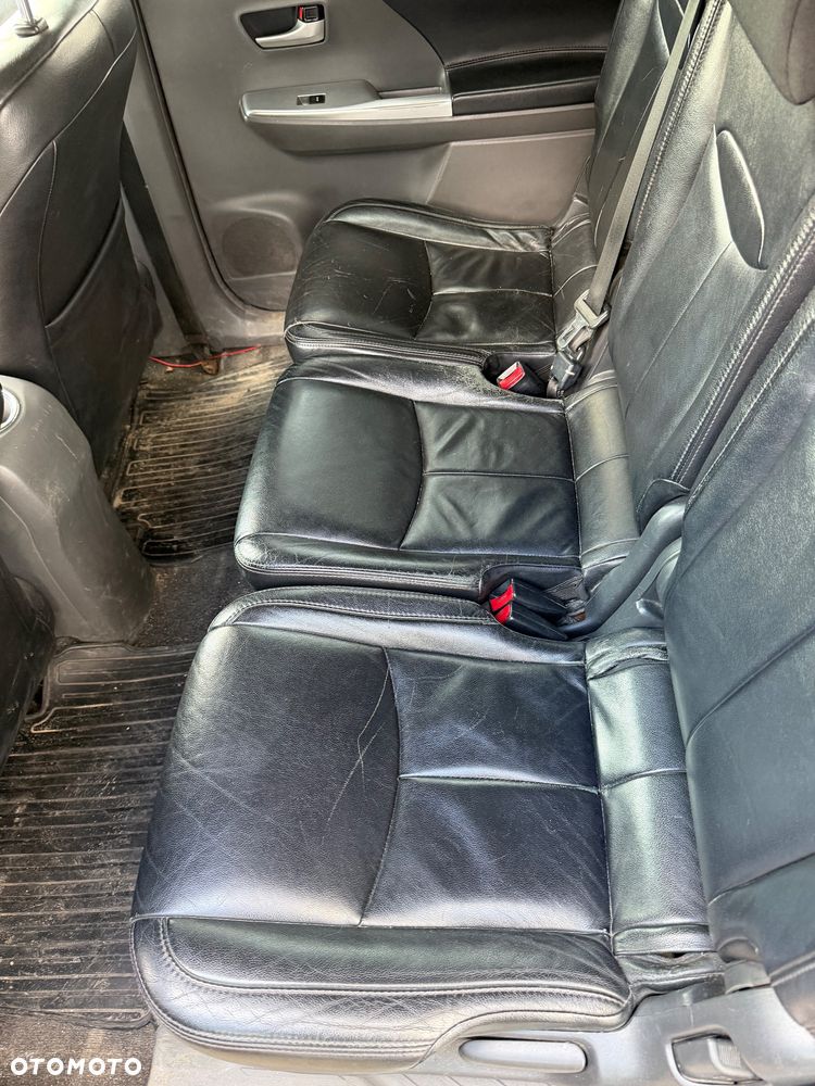 Toyota Prius+ (Hybrid) Comfort - 4