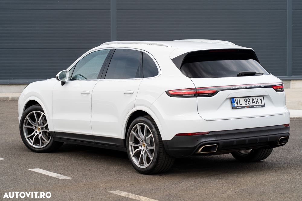 Porsche Cayenne Standard - 23