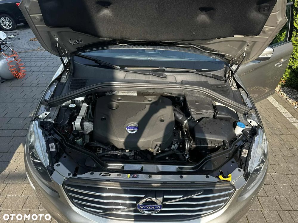 Volvo XC 60 D4 Drive-E Momentum - 9