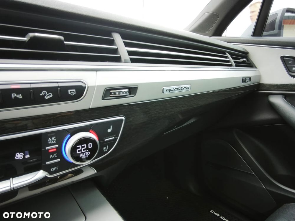 Audi Q7 - 21