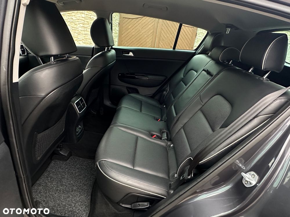 Kia Sportage 1.6 GDI L Business Line Plus 2WD - 11