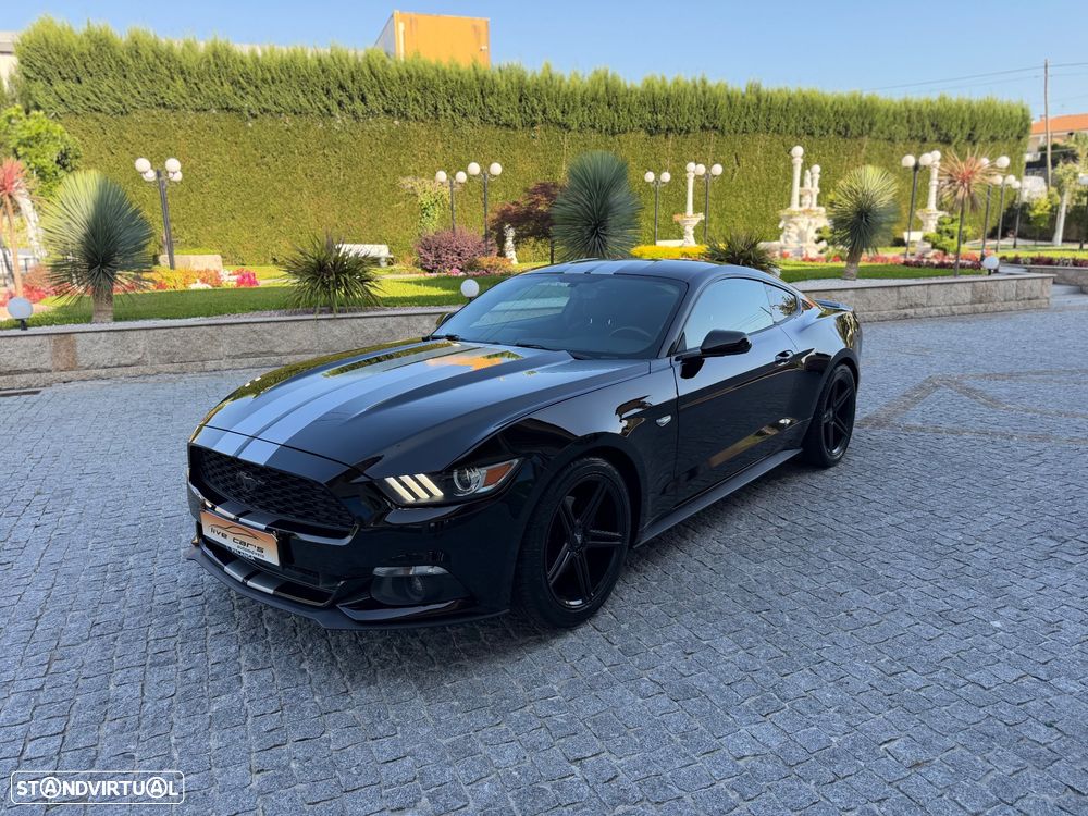 Ford Mustang 2.3 Eco Boost Aut. - 2