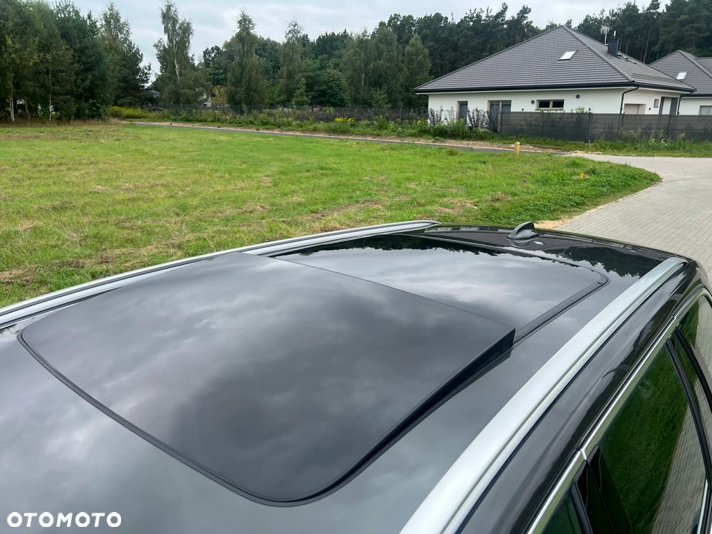 Volvo V60 T6 AWD Plug-In Hybrid Inscription Expression - 36